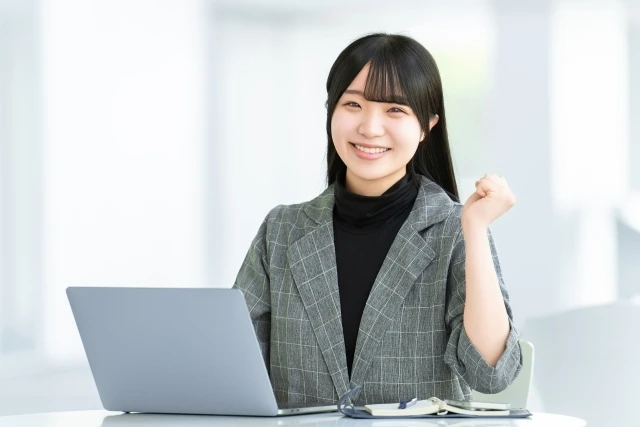 自分のペースで働けるシフト制